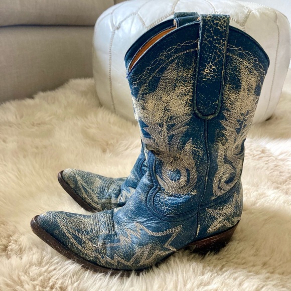 Old Gringo Shoes - Old Gringo Blue and White Heeled Boots with Western Flair